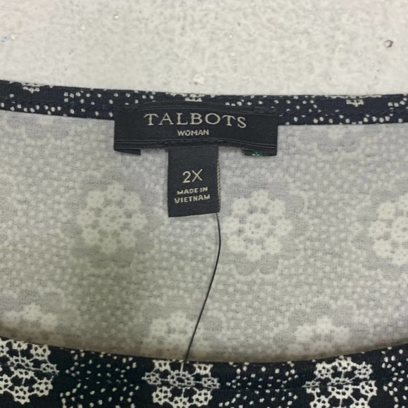 Talbots Floral Print T-Shirt Tee Snowflake Black White Boatneck Short Sleeve 2X - Picture 4 of 7